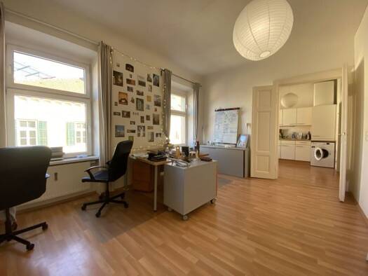 Wohnung zur Miete 895 € 3 Zimmer 77 m² 2. Geschoss frei ab sofort Schillerstraße Sankt Leonhard Graz 8010