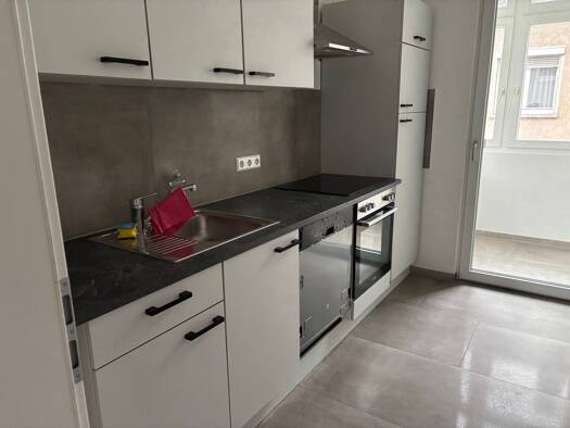 Wohnung zur Miete 1.170 € 3 Zimmer 73 m² Geschoss 3/4 frei ab 01.04.2026 Benzstraße Untertürkheim Stuttgart 70327