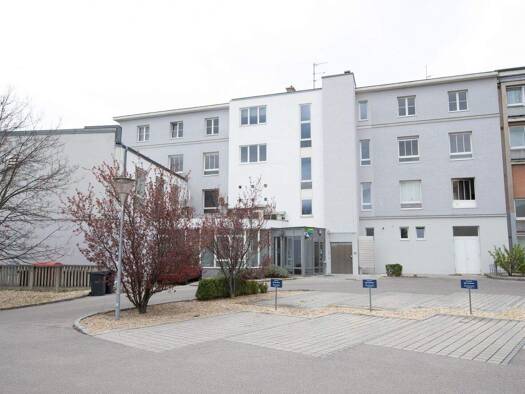 Bürofläche zur Miete 821 € 1 Zimmer 50,5 m² Bürofläche Schwechat 2320