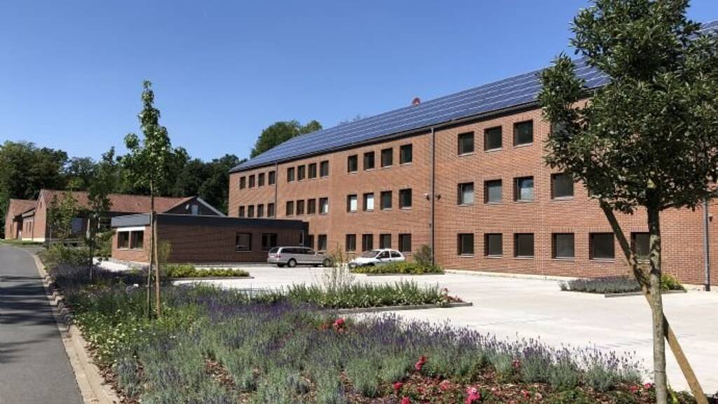 Bürokomplex zur Miete provisionsfrei 6 € 76 Zimmer 2.000 m² Bürofläche teilbar von 29 m² bis 500 m² Von Richthofen Str. 3 Giebelstadt 97232