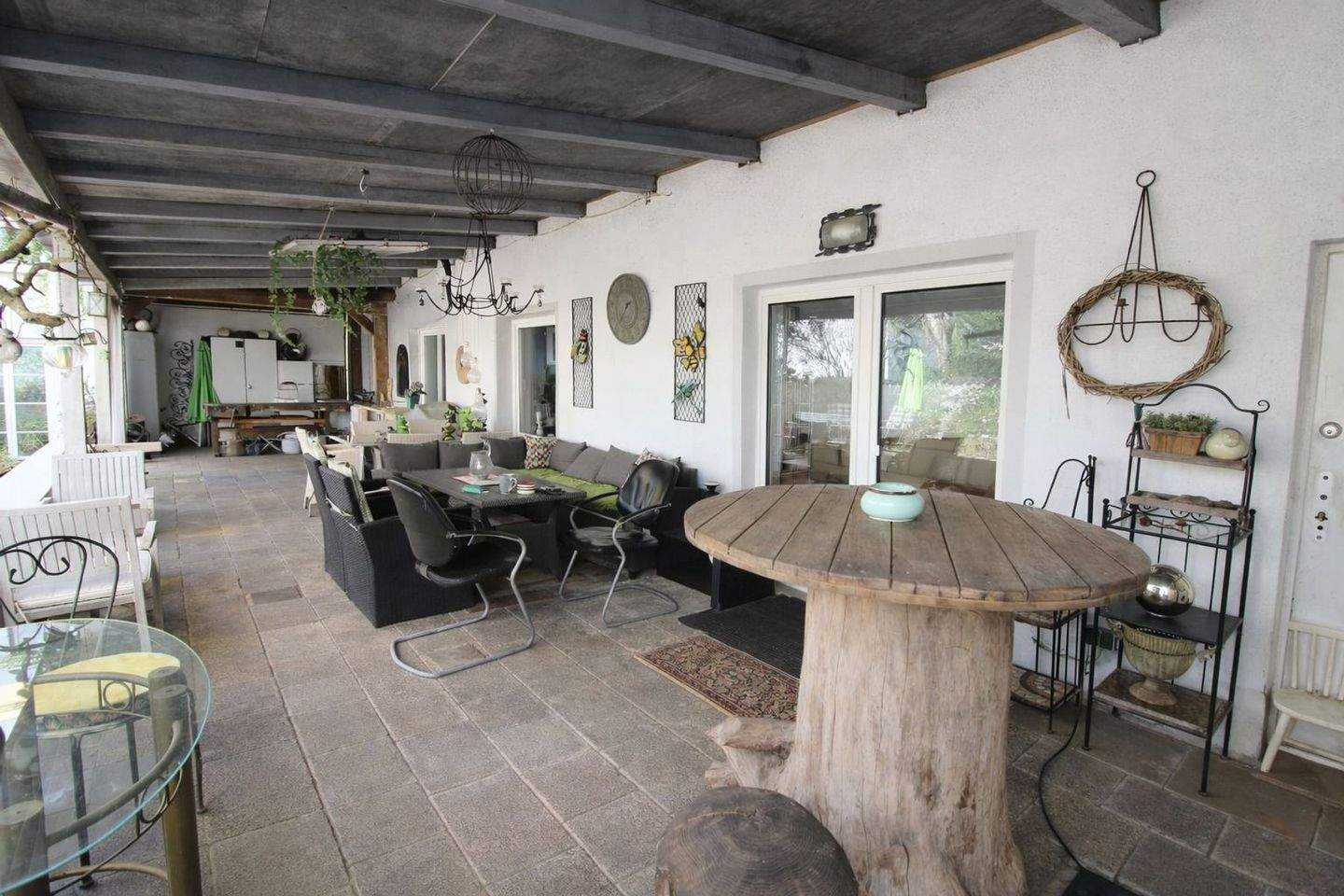 Immobilie in Nettetal - Exklusive Stadtvilla mit Potential - Wohnkomfort & Kapitalanlage - Bild 2