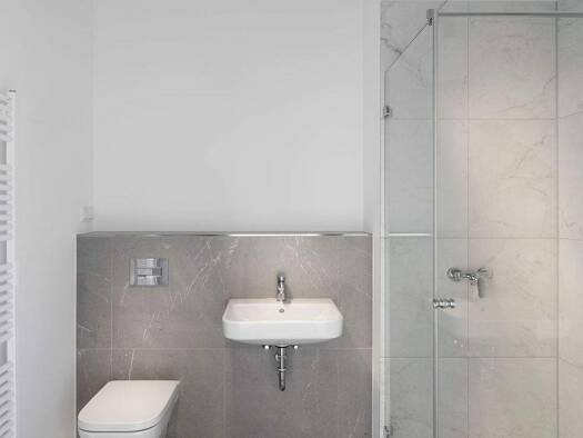 Wohnung zur Miete 868 € 2 Zimmer 75,5 m² 1. Geschoss frei ab 01.02.2026 Fürstenberg/Havel 16798