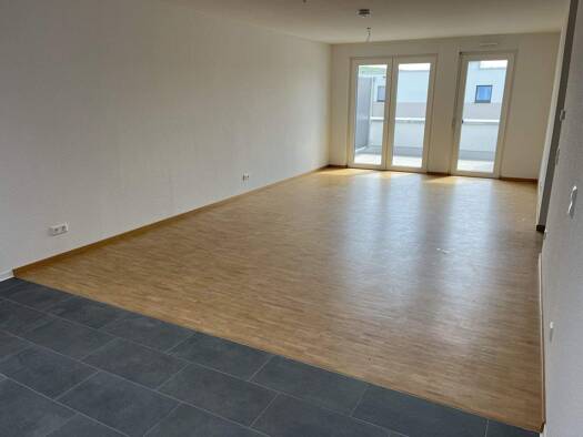 Wohnung zur Miete 1.525 € 4 Zimmer 105,2 m² frei ab sofort Fritz-Hackstr. 4 Niederweiler Müllheim 79379