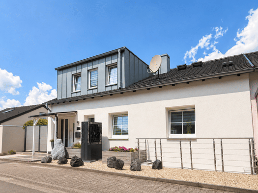 Mehrfamilienhaus zum Kauf 619.000 € 9 Zimmer 230 m² 617 m² Grundstück Dudweiler Dudweiler 66125