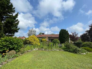 Bungalow zum Kauf 549.000 € 3 Zimmer 112 m² 1.582 m² Grundstück frei ab sofort Winkelhaider Straße Moosbach Feucht 90537