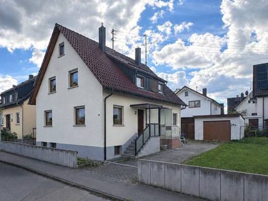 Einfamilienhaus zum Kauf 149.000 € 5 Zimmer 90 m² 706 m² Grundstück Winterlingen Winterlingen 72474