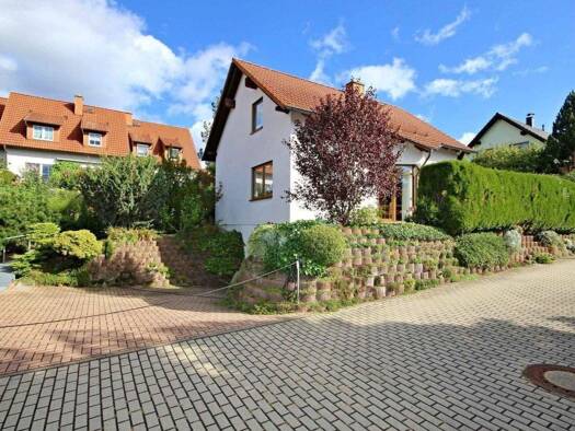 Einfamilienhaus zum Kauf 329.000 € 4 Zimmer 115 m² 467 m² Grundstück frei ab sofort Bad Klosterlausnitz 07639