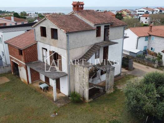 Haus zum Kauf 495.000 € 9 Zimmer 353 m² Umag Centar, Luka, Finida