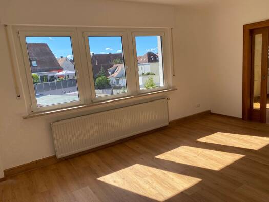 Wohnung zur Miete 850 € 2 Zimmer 80 m² Geschoss 1/2 frei ab 01.10.2026 Lauf Lauf an der Pegnitz 91207