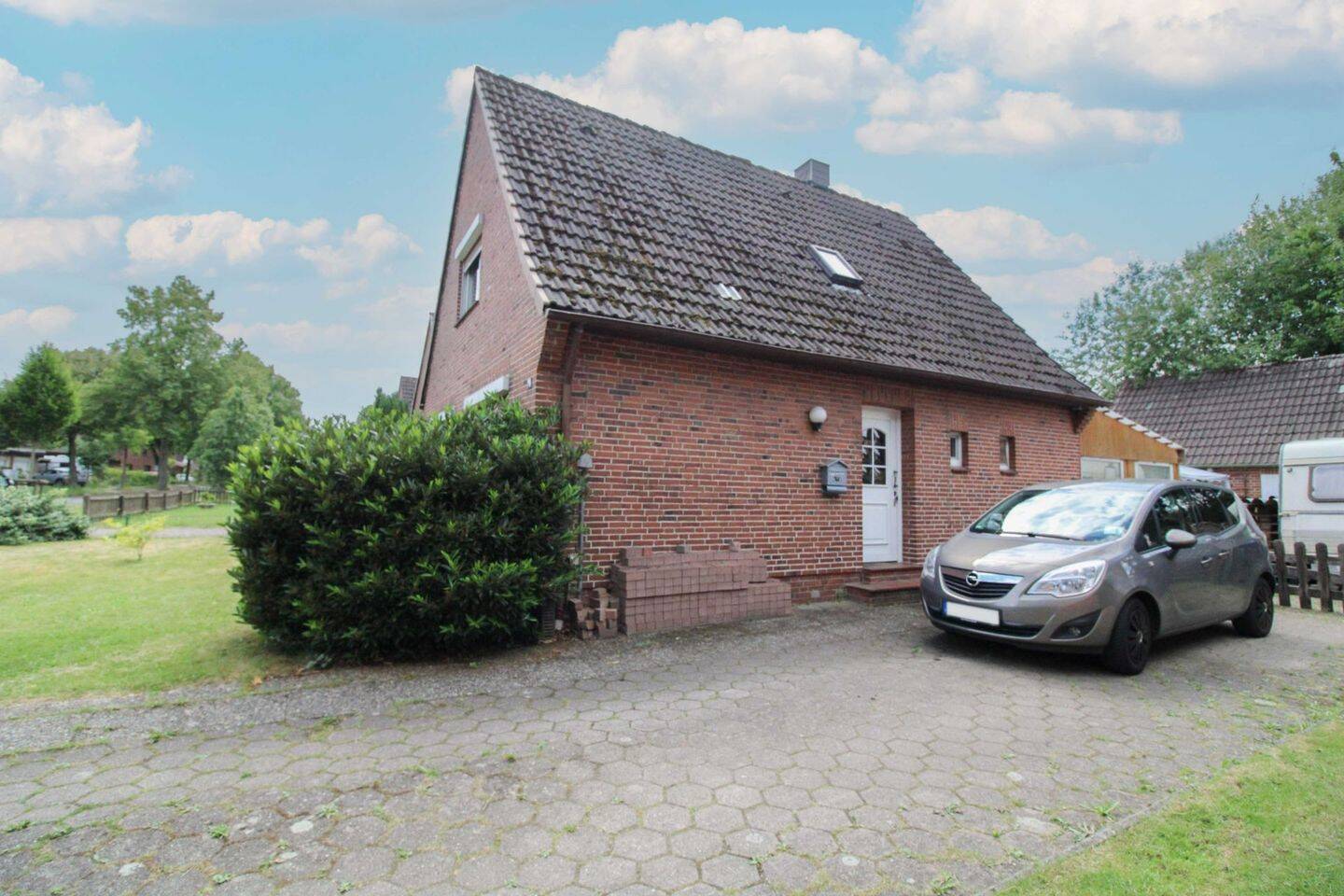Einfamilienhaus zum Kauf - Ansicht 2