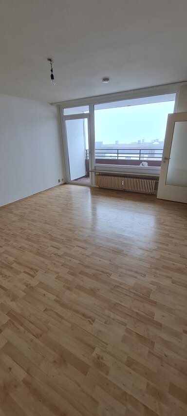 Wohnung zur Miete 550 € 2 Zimmer 57 m² 7. Geschoss frei ab sofort Friedlandstraße 1 Quickborn 25451