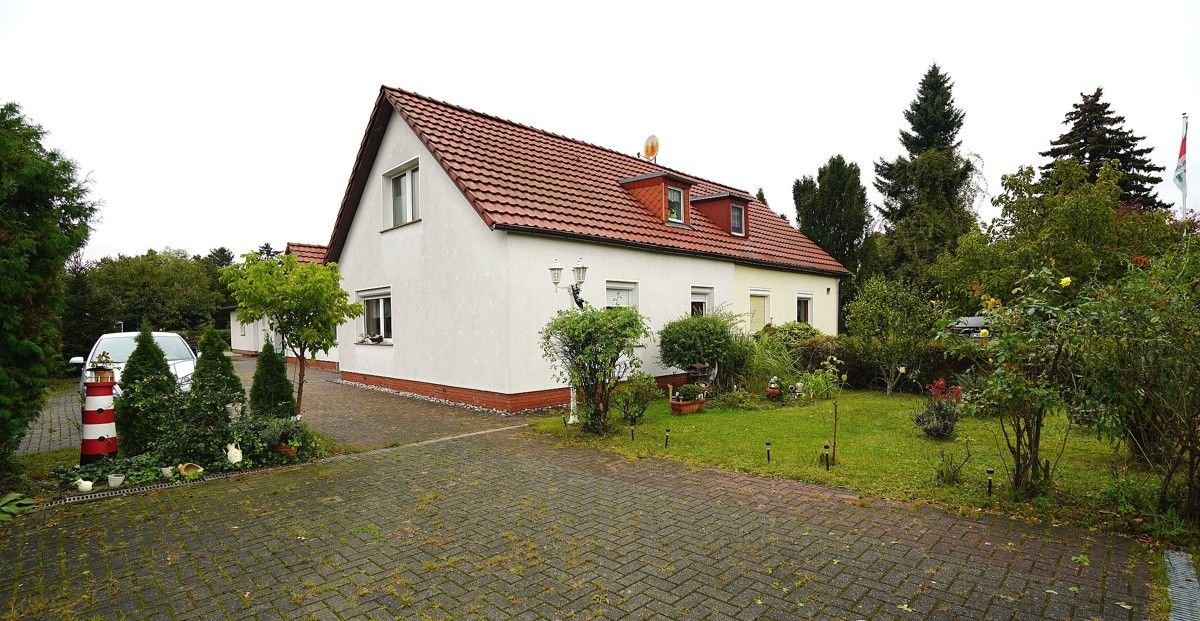 Doppelhaushälfte zum Kauf 529.000 € 5 Zimmer 130 m²<br/>Wohnfläche 855 m²<br/>Grundstück Stadtrandsiedlung Malchow Berlin 13088