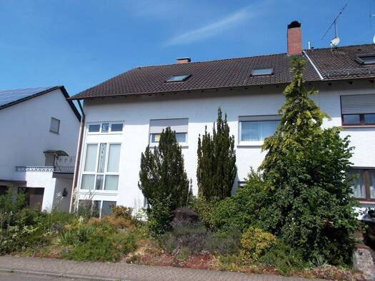 Doppelhaushälfte zum Kauf 245.000 € 6,5 Zimmer 230 m² frei ab sofort Püttlingen 66346
