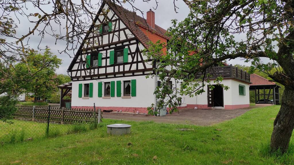 Bauernhof zum Kauf 690.000 € 85.012 m² 85.012 m² Grundstück Eisenberg Eisenberg (Pfalz) 67304