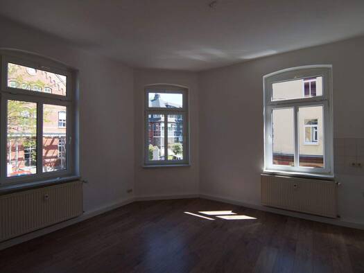 Wohnung zur Miete 250 € 30,7 m² frei ab sofort Dr.-Robert-Koch-Straße 18 Arnstadt 99310