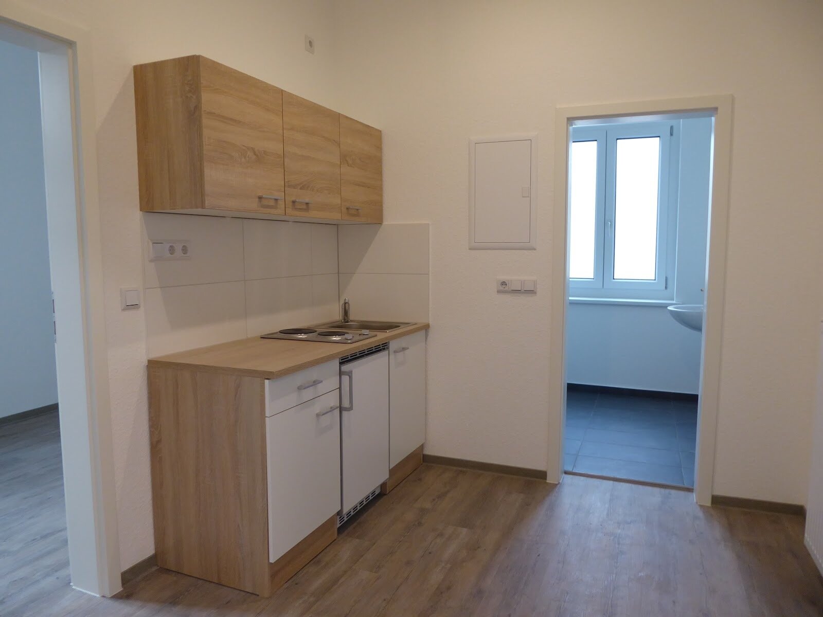 Wohnung zur Miete 325 € 2 Zimmer 46,4 m²<br/>Wohnfläche 1.<br/>Geschoss Theodor-Roemer-Straße 2 Bernburg Bernburg (Saale) 06406