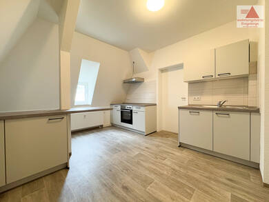 Wohnung zur Miete 518 € 3 Zimmer 79 m² Dachgeschoss, EG Wettinerstraße 43 Aue 08280