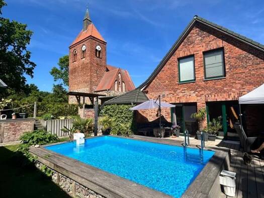 Einfamilienhaus zum Kauf 320.000 € 5 Zimmer 270 m² 827 m² Grundstück frei ab 01.02.2027 Obere Dorfstraße 13 Beveringen Pritzwalk 16928