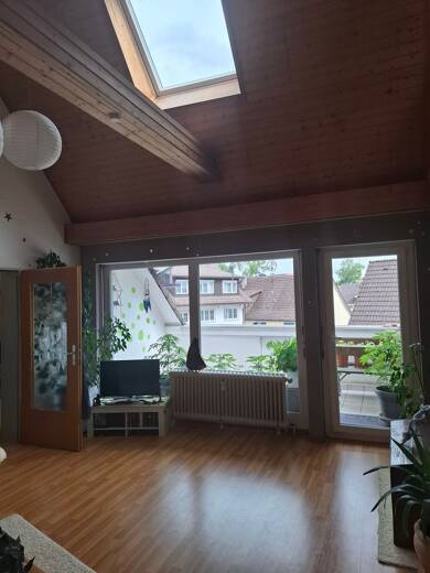 Wohnung zur Miete 700 € 2,5 Zimmer 80 m² 2 Geschosse frei ab 01.08.2025 Jestetten Jestetten 79798