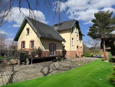 Mehrfamilienhaus zum Kauf 885.000 € 8 Zimmer 254,9 m² 1.743 m² Grundstück frei ab 01.03.2026 Kiekebusch Cottbus 03042