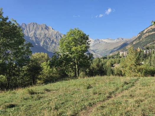 Wohn- und Gewerbegrundstück zum Kauf 370.000 € Benasque/Benás 22449