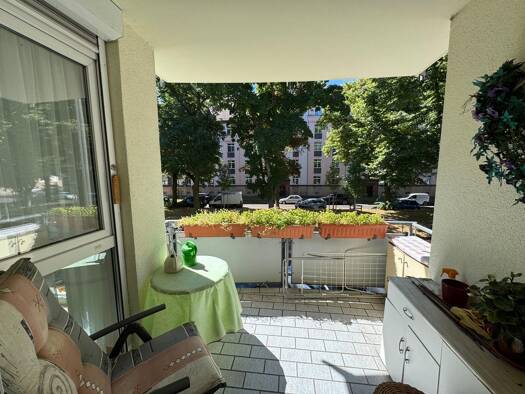 Wohnung zum Kauf 229.000 € 2 Zimmer 62 m² 1. Geschoss frei ab sofort Theodor-Neubauer-Straße 61 Anger-Crottendorf Leipzig 04318