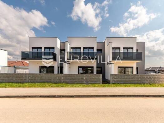 Einfamilienhaus zum Kauf - Erstbezug 247.825 € 3 Zimmer 107,8 m² Prelog Prelog 40323