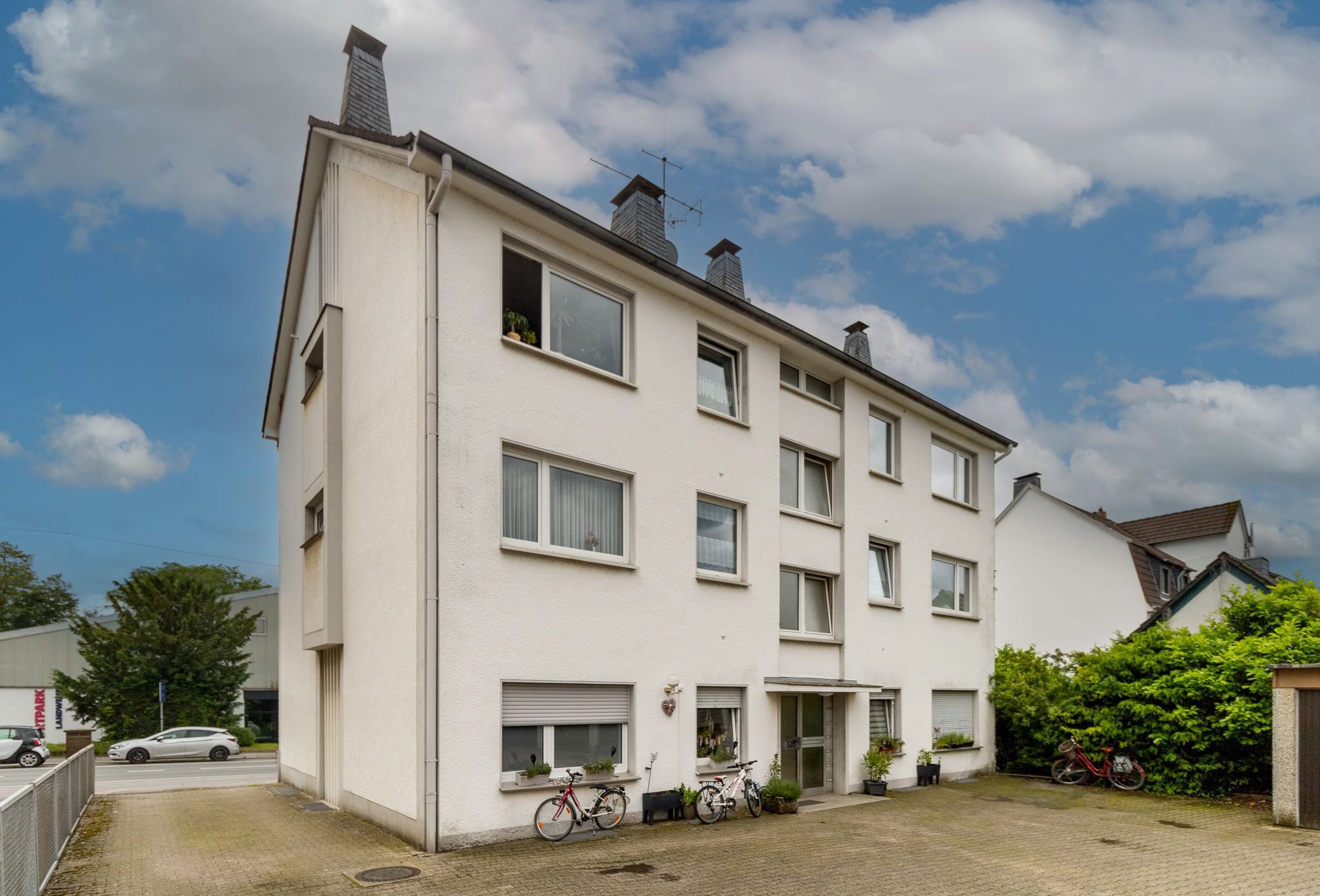 Mehrfamilienhaus zum Kauf als Kapitalanlage geeignet 845.000 € 500 m²<br/>Wohnfläche 788 m²<br/>Grundstück Wiescheid Langenfeld 40740