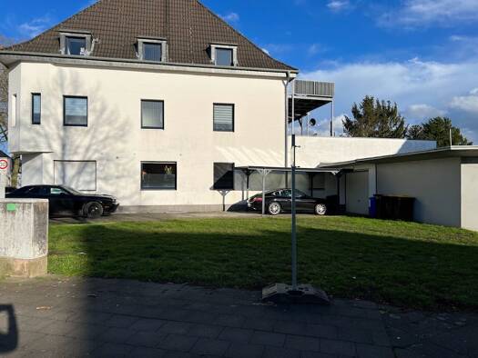 Mehrfamilienhaus zum Kauf provisionsfrei 580.000 € 9 Zimmer 290 m² 350 m² Grundstück frei ab sofort Hohe Straße 42 Rheindahlen West 41179
