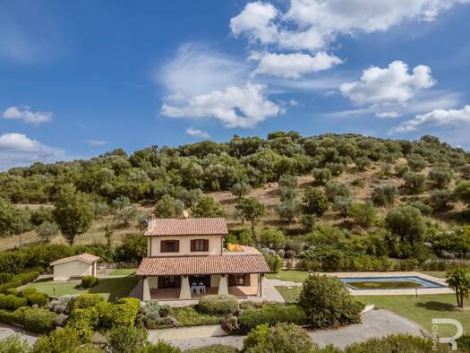 Haus zum Kauf 698.000 € 5 Zimmer 430 m² 8.600 m² Grundstück frei ab sofort Manciano