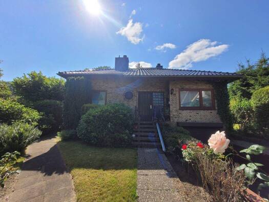 Haus zum Kauf 380.000 € 3,5 Zimmer 87 m² 971 m² Grundstück frei ab sofort Hofbrook 73 Kronshagen 24119