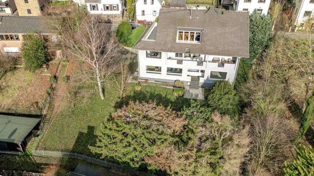 Villa zum Kauf 640.000 € 9 Zimmer 320 m² 1.161 m² Grundstück Linz am Rhein 53545