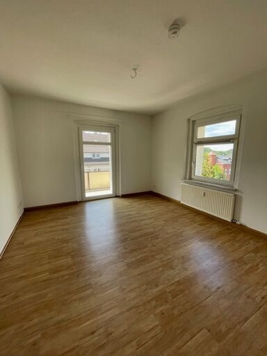 Wohnung zur Miete 344 € 2 Zimmer 57,4 m² 2. Geschoss frei ab sofort Waldheim Waldheim 04736