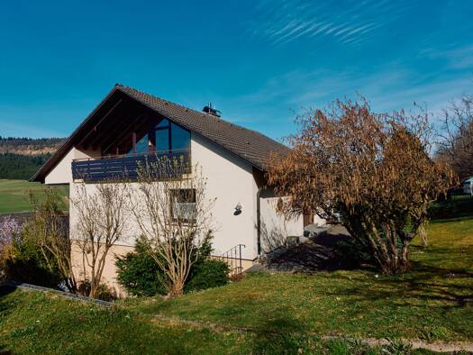 Einfamilienhaus zum Kauf 398.000 € 6,5 Zimmer 176,8 m² 958 m² Grundstück Wehingen 78564
