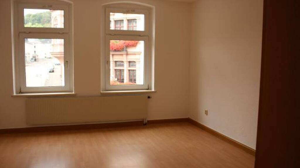 Wohnung zur Miete 325 € 3 Zimmer 90 m² 2. Geschoss Aue 08280