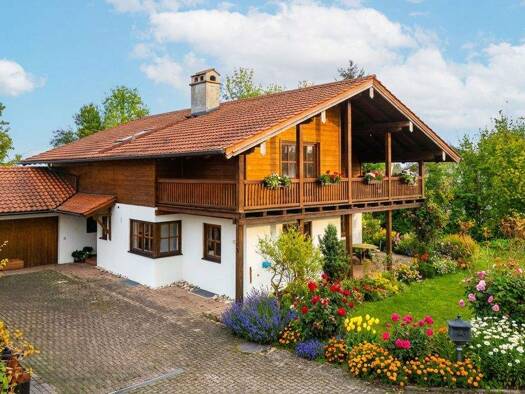 Einfamilienhaus zum Kauf 670.000 € 7 Zimmer 206 m² 672 m² Grundstück frei ab sofort Engelsberg 84549