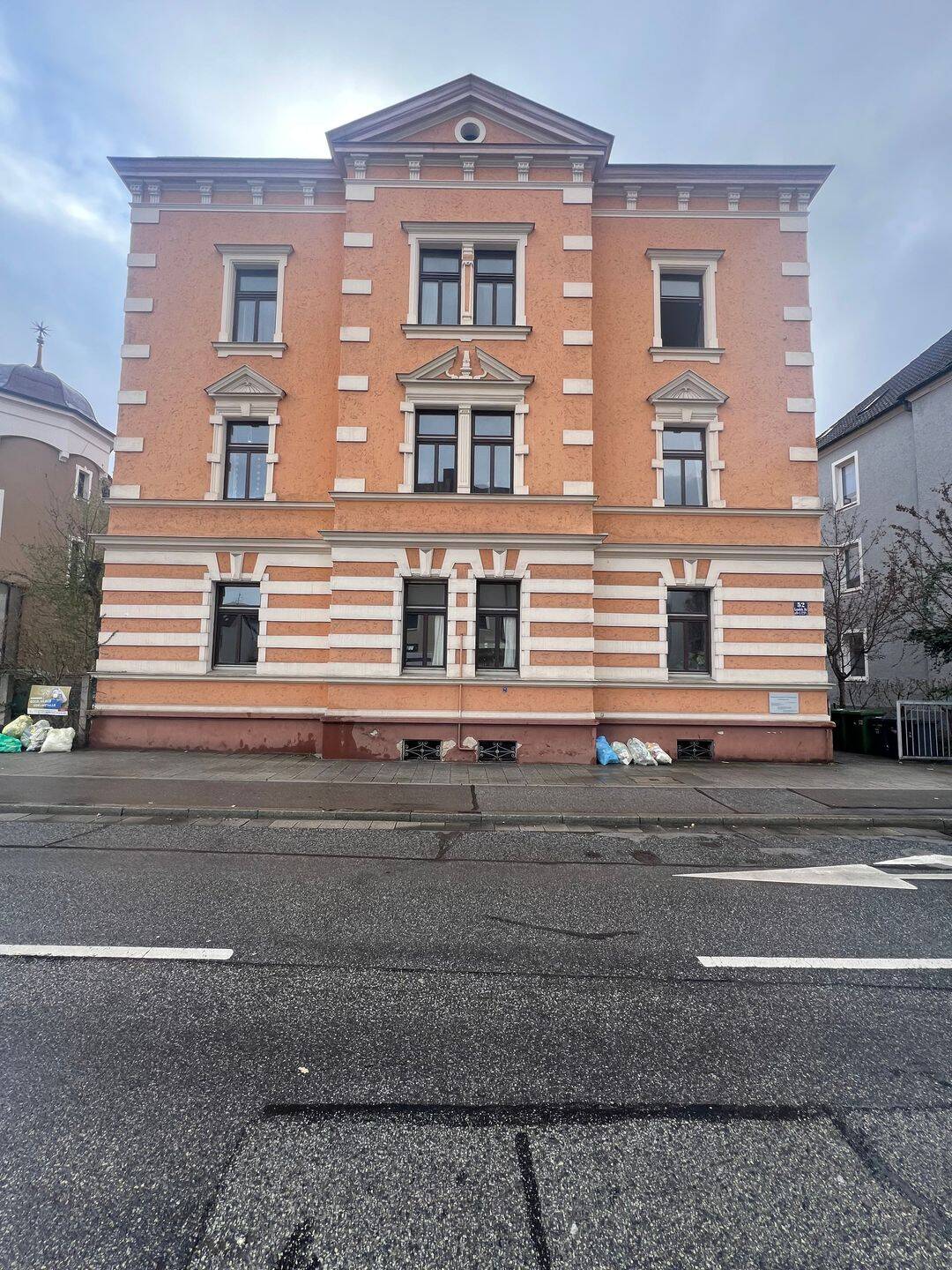 Wunderschöne 6-Zimmerwohnung aus der Gründerzeit in Regensburg-Ost