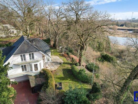 Einfamilienhaus zum Kauf 988.000 € 4 Zimmer 179 m² 1.971 m² Grundstück St. Magnus Bremen 28759