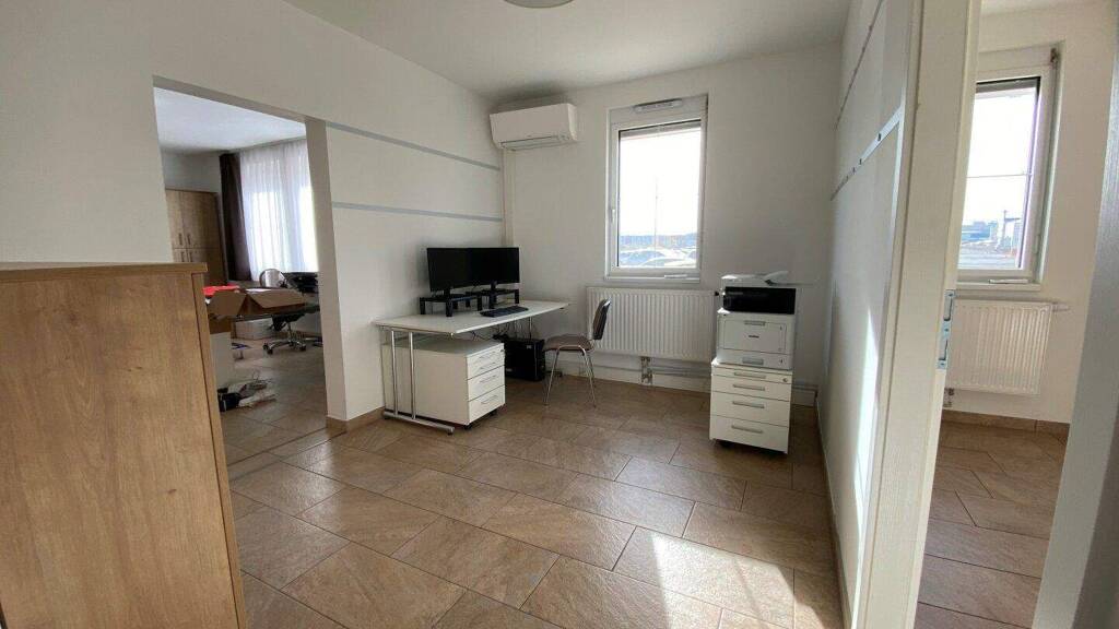 Büro zur Miete 500 € 1 Zimmer Viktor-Franz-Hess-Straße Wiener Neustadt 2700