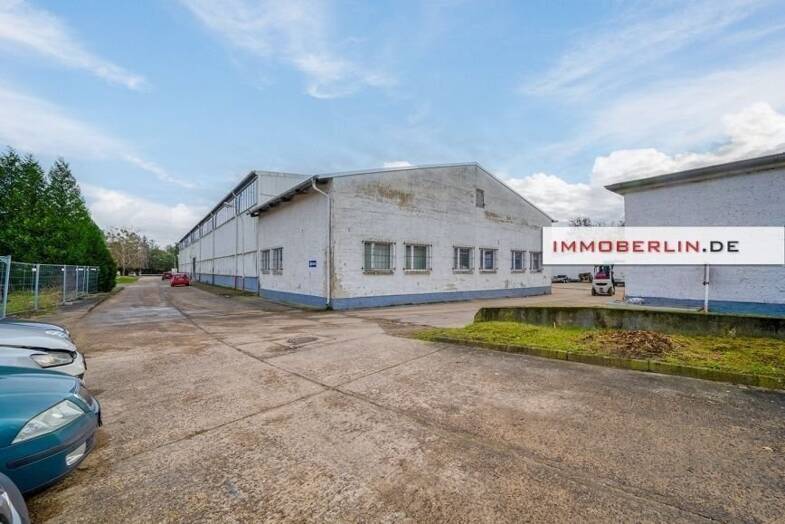 Wohn- und Geschäftshaus zum Kauf als Kapitalanlage geeignet 6.250.000 € 13.241 m² 35.799 m² Grundstück Woltersdorf 15569