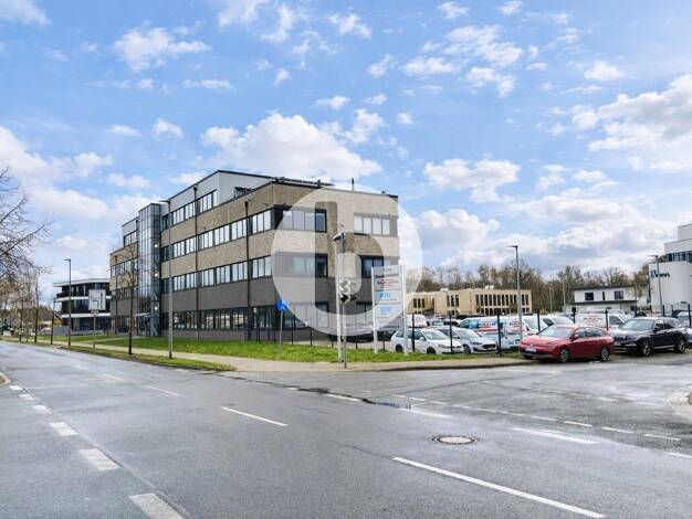 Bürofläche zur Miete 13,50 € 674 m² Bürofläche teilbar ab 268 m² Hannoversche Straße Altwarmbüchen Isernhagen 30916