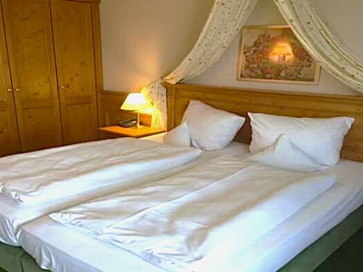 Wohnung zum Kauf 80.000 € 2 Zimmer 47 m² 2. Geschoss Aunham Bad Griesbach i.Rottal 94086