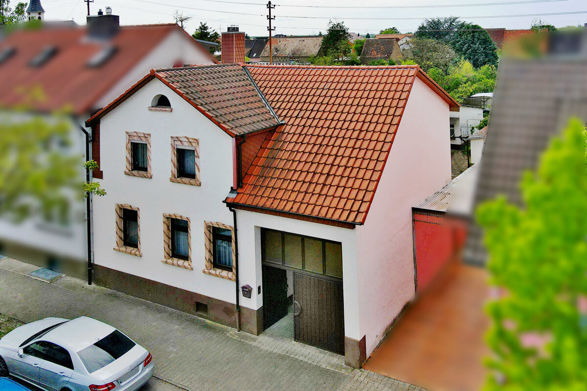 Reihenendhaus zum Kauf 269.000 € 7 Zimmer 134 m²<br/>Wohnfläche 528 m²<br/>Grundstück Huttenheim Philippsburg 76661