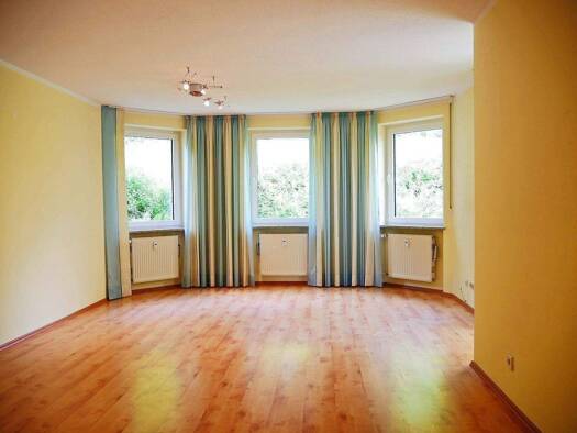 Terrassenwohnung zur Miete 800 € 3 Zimmer 86,6 m² EG frei ab sofort Arnstorf 94424