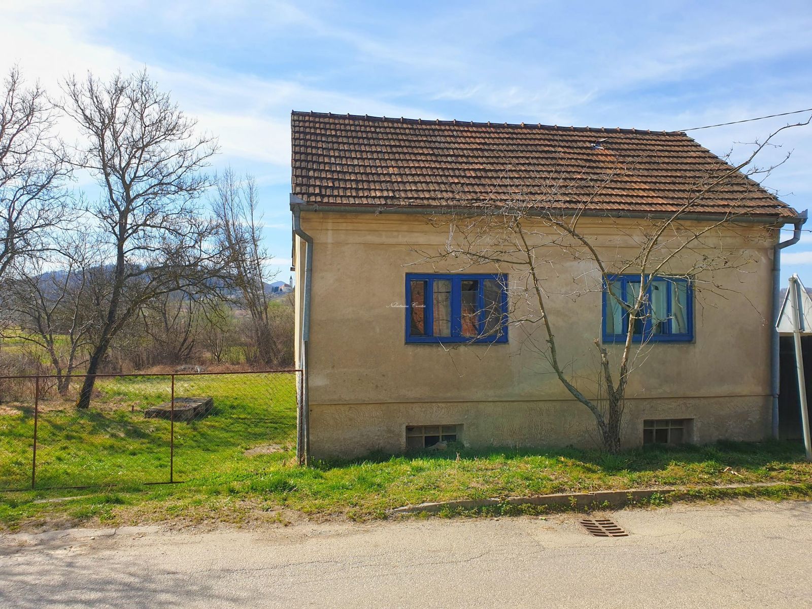 Haus zum Kauf 25.000 € 2 Zimmer 253 m²<br/>Wohnfläche Gornja Poljana