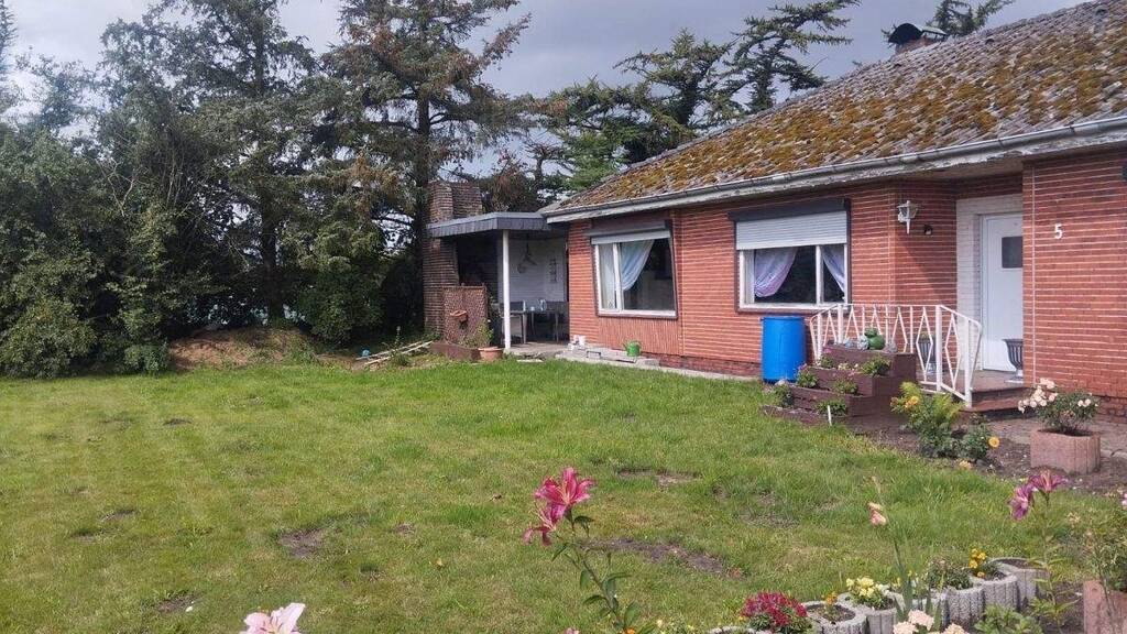 Einfamilienhaus zum Kauf 185.000 € 6 Zimmer 152 m² 2.638 m² Grundstück Königsacker 5 Ladelund 25926