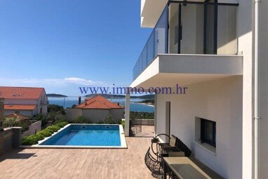 Haus zum Kauf 750.000 € 9 Zimmer 350 m² 530 m² Grundstück Sibenik