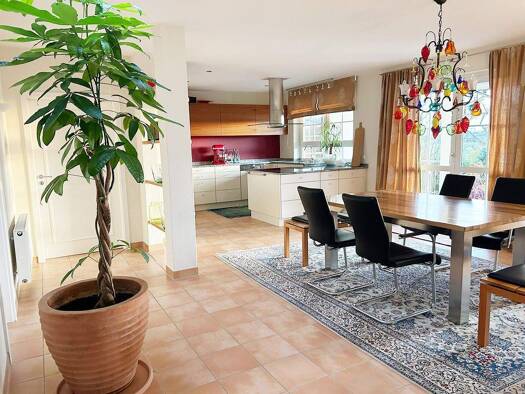 Einfamilienhaus zum Kauf 920.000 € 6,5 Zimmer 267 m² 833 m² Grundstück Oberjesingen Herrenberg / Oberjesingen 71083