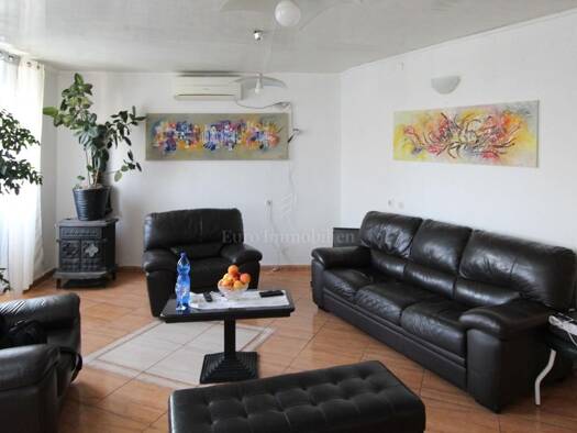 Haus zum Kauf 225.000 € 5 Zimmer 388 m² Kastav