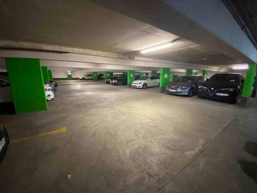 Tiefgarage zur Miete provisionsfrei 80 € Rather Kreuzweg (TG) bei 4 Rath Düsseldorf 40472